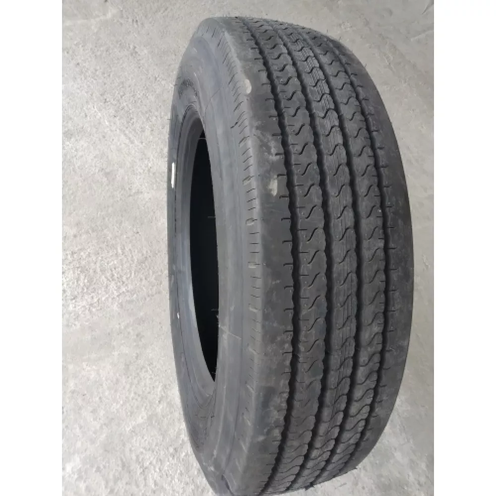 Грузовая шина 255/70 R22,5 Long March LM-120 16PR в Новой Ляле